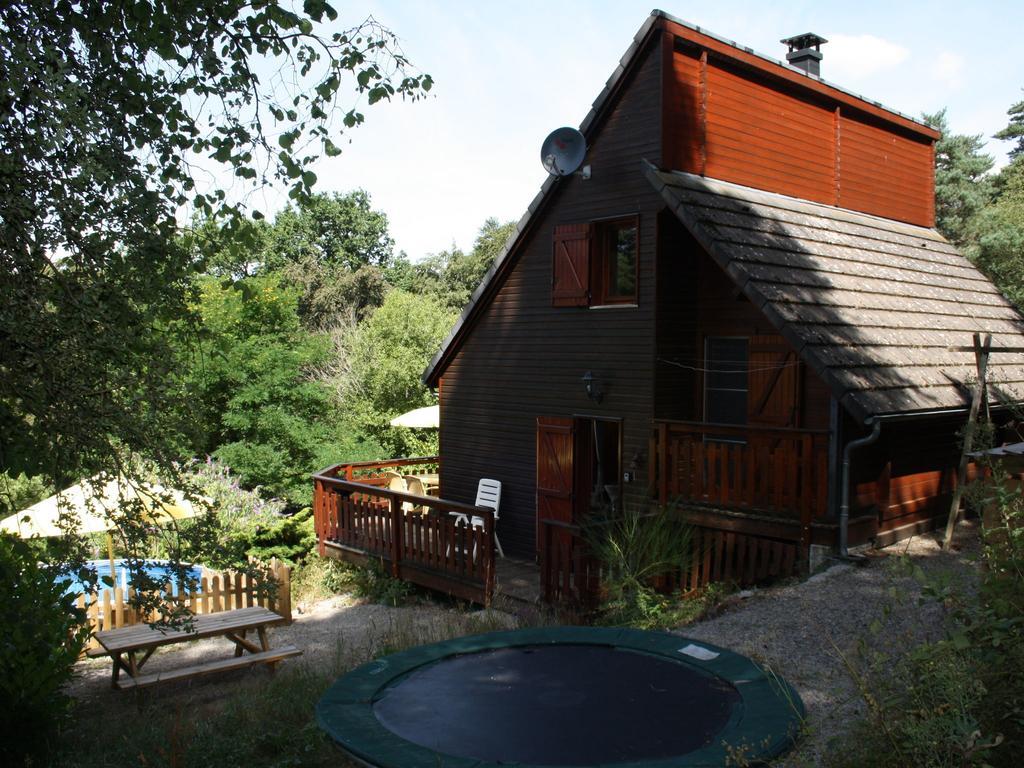 Pretty Chalet In Beaulieu With Private Pool Esterno foto
